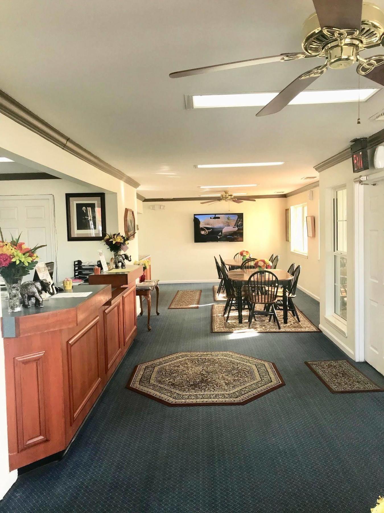 Madison Inn Lodge Fredericktown Bagian luar foto