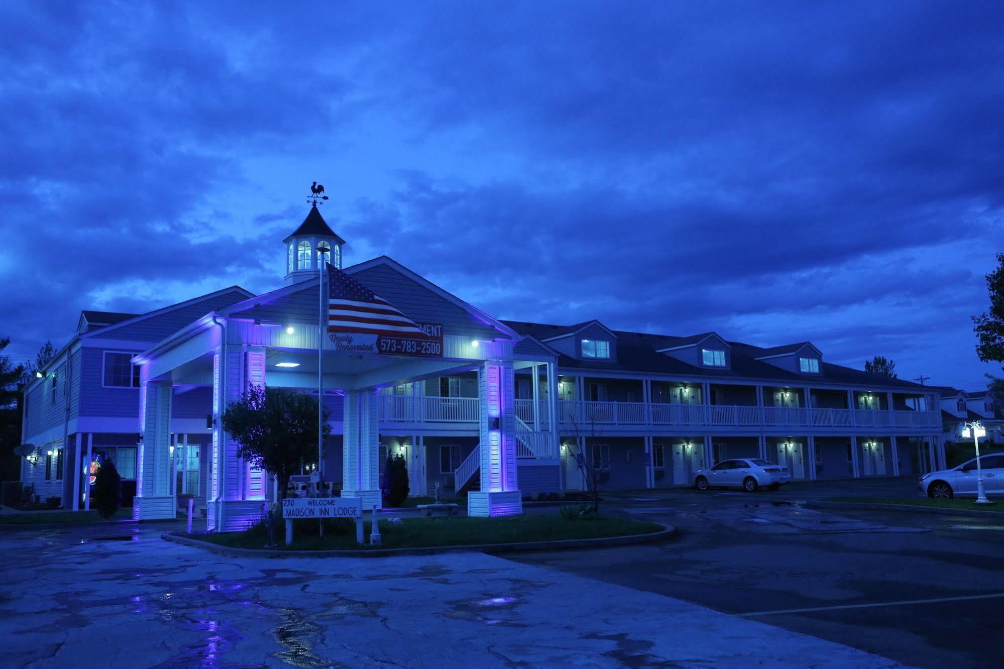 Madison Inn Lodge Fredericktown Bagian luar foto
